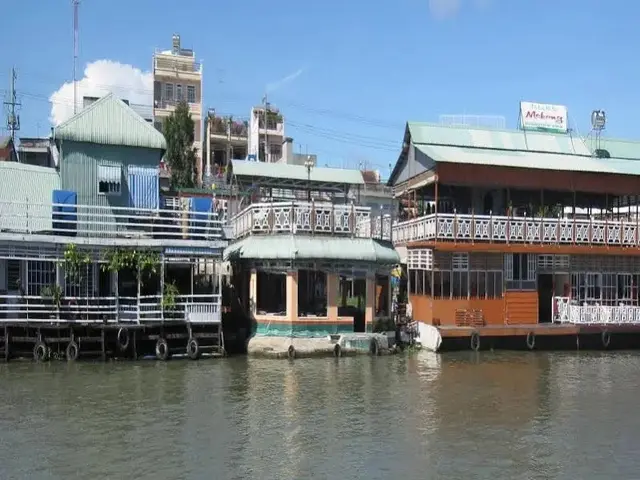 фото отеля Floating Hotel изображение №1