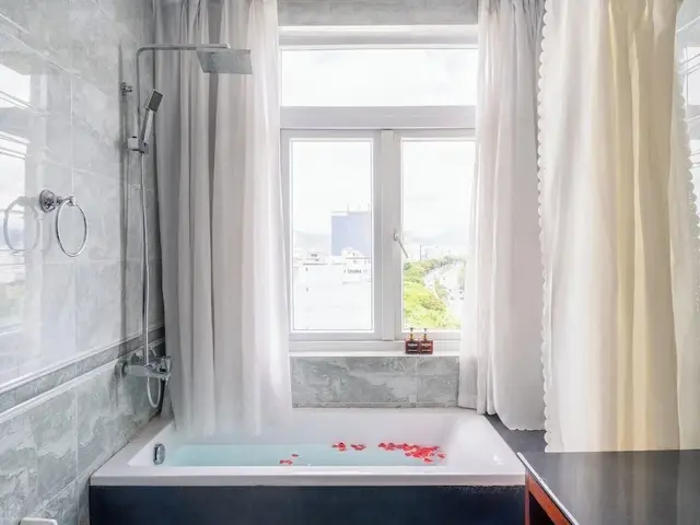 фото Lychee Hotel изображение №46
