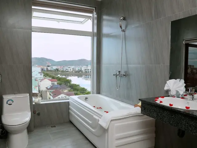 фото Thanh Van Hotel изображение №50