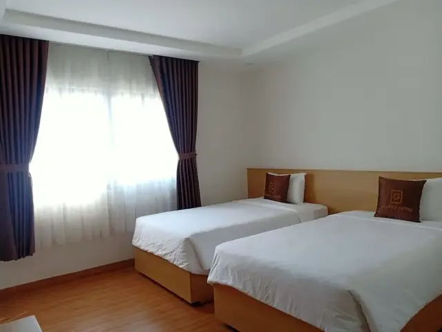 фото отеля Galaxy Hotel изображение №9