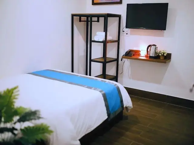 фотографии отеля Ha Le Hotel изображение №3