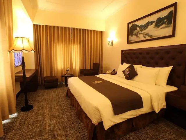 фото отеля Phoenix Hotel изображение №33