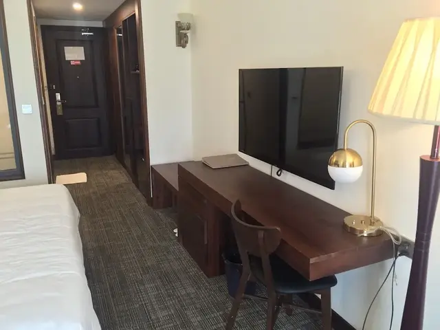 фото отеля Phoenix Hotel изображение №25