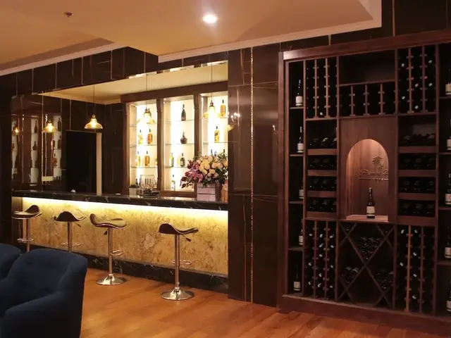 фото отеля Phoenix Hotel изображение №9