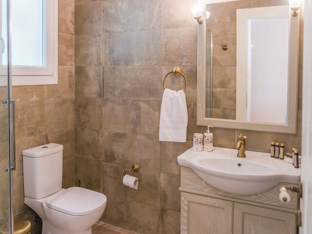 фото отеля Luxury Villa Aphrodite изображение №21