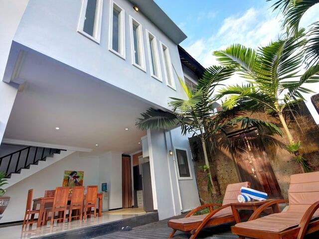 фото отеля Allamanda Villa Jimbaran изображение №1