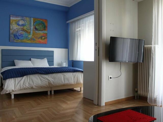 фотографии отеля Cheery Apartment in the Center of Athens изображение №3