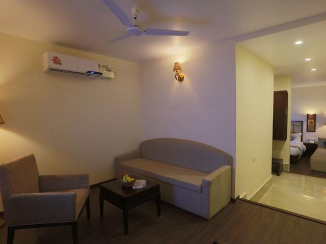 фото отеля Sinon Baga Retreat изображение №13