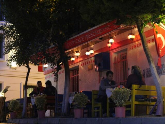 фото отеля Dos Hermanos Hotel изображение №1