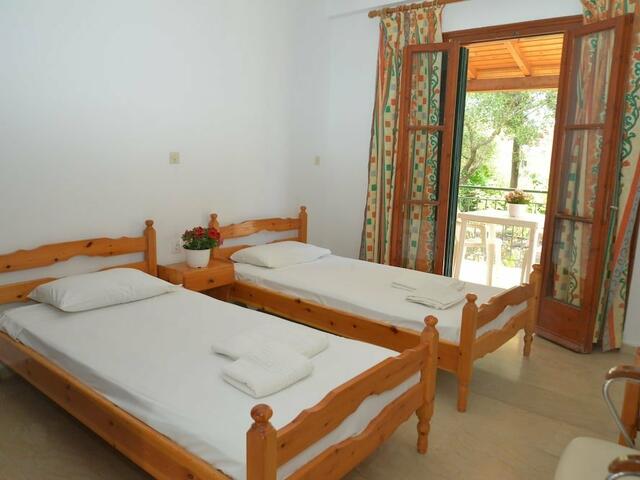 фото Joanna Apartments изображение №22