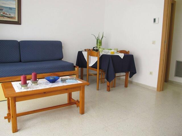 фотографии отеля Apartamentos Santi изображение №11