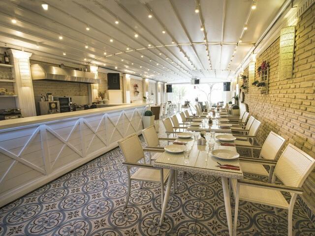 фото Buyukada Port Hotel изображение №14
