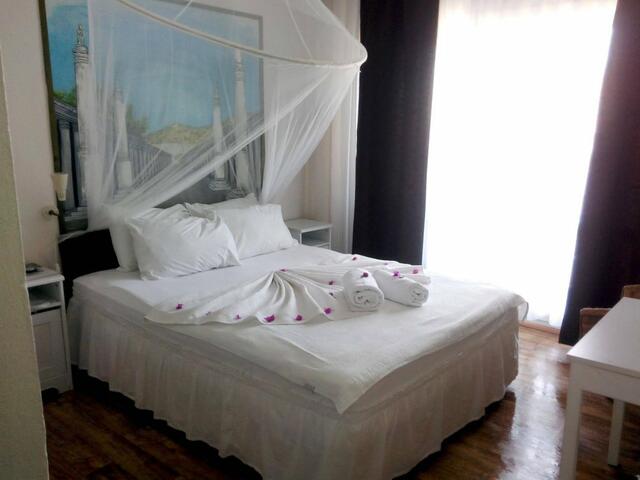 фото Urkmez Hotel изображение №22