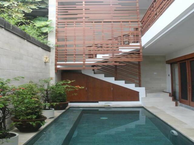 фотографии отеля Green Studio Apartment Seminyak изображение №3