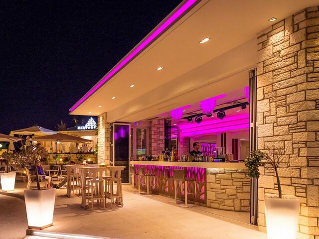 фото отеля Luxury Villa Aphrodite изображение №17