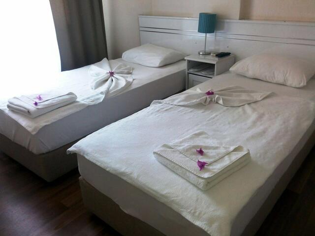 фото отеля Urkmez Hotel изображение №1