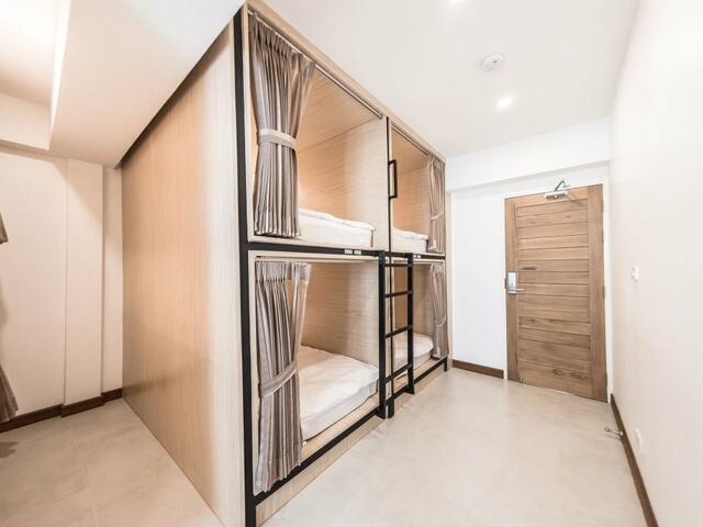 фото отеля Naratel Hostel Bangkok изображение №25
