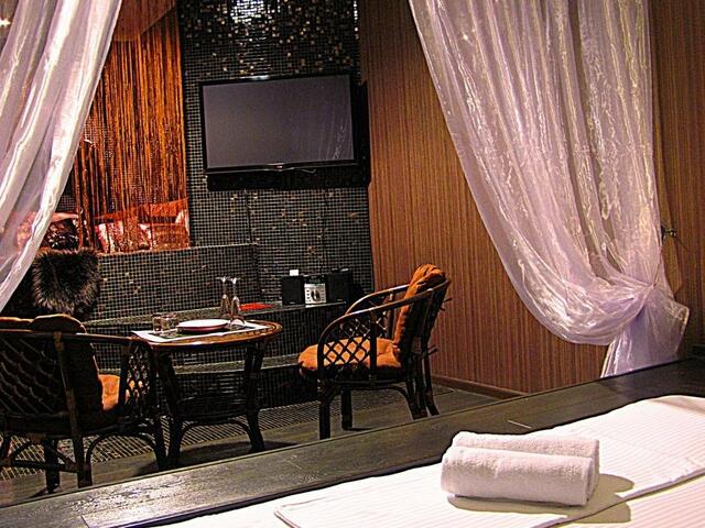 фото отеля Love Hotel Treffen изображение №9
