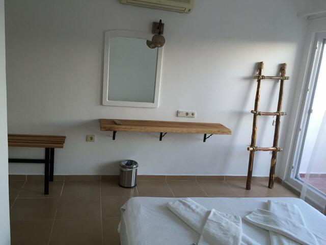 фотографии отеля Pataros Hotel изображение №27