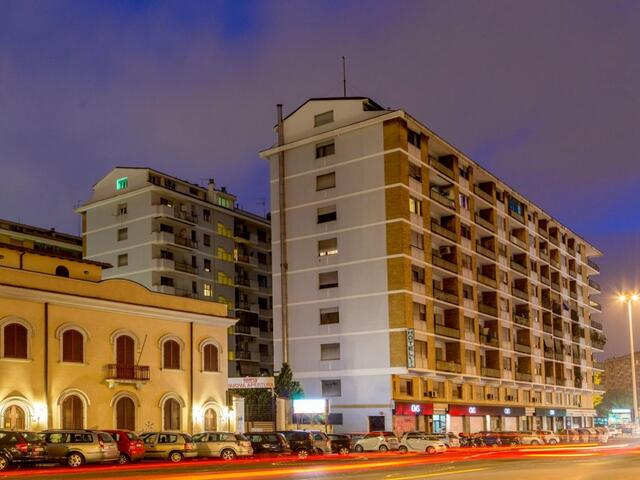http://Radio%20Hotel