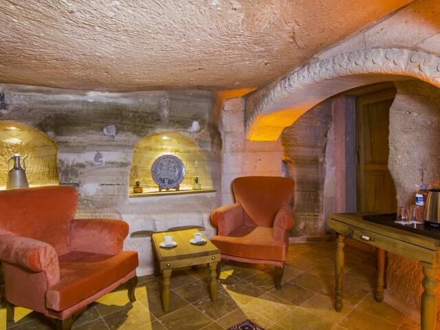 фото отеля Caldera Cave Hotel изображение №13