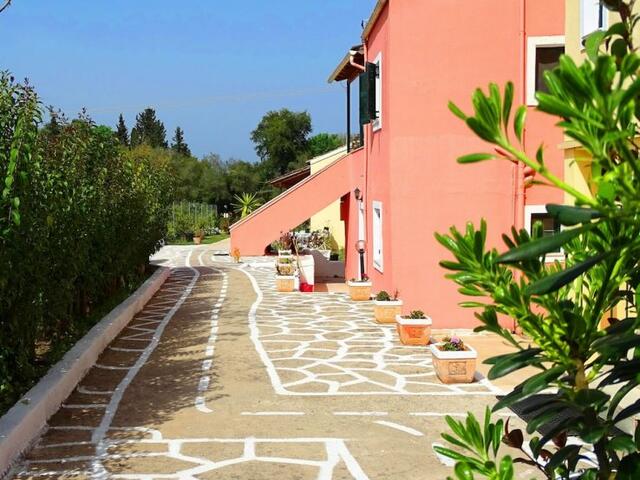 фото Joanna Apartments изображение №2