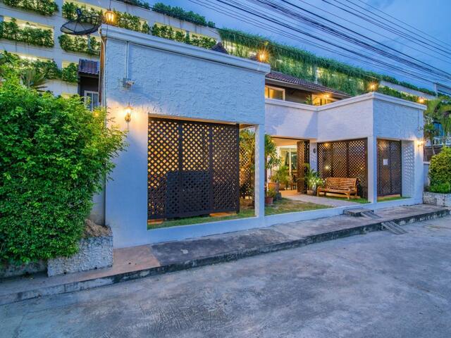 фото отеля Baan Bua Residence изображение №1