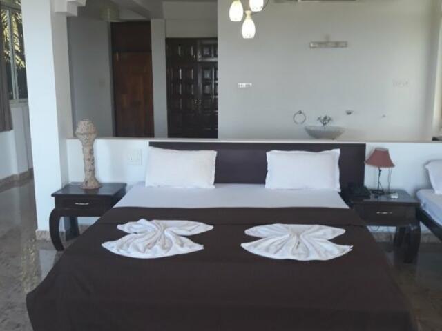 фотографии White Feather Guest House изображение №20