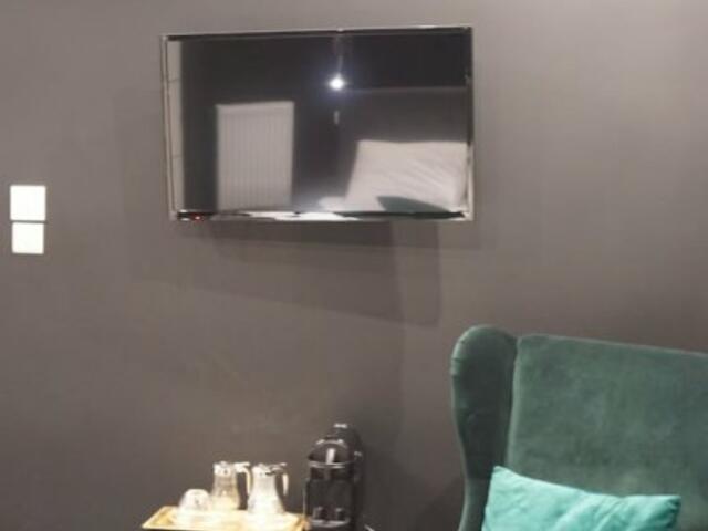 фото отеля Exclusive Design Studio with Yard изображение №9