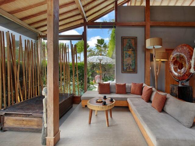 фото отеля XXL Seminyak Sunset Boutique Villa изображение №33