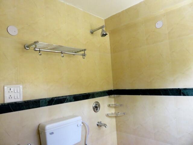 фотографии отеля Hotel Nezer Holiday Inn изображение №11