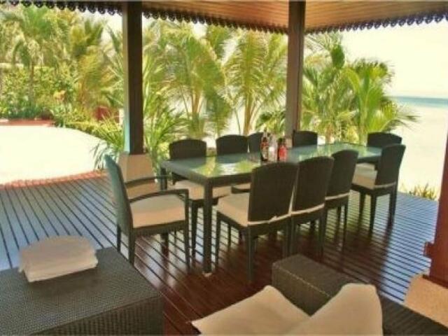 фото отеля 5BR Beachfront Villa Bangrak изображение №21