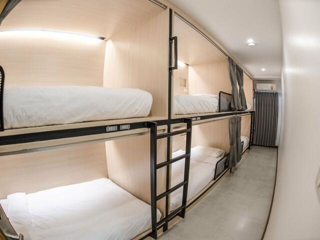 фото Naratel Hostel Bangkok изображение №22
