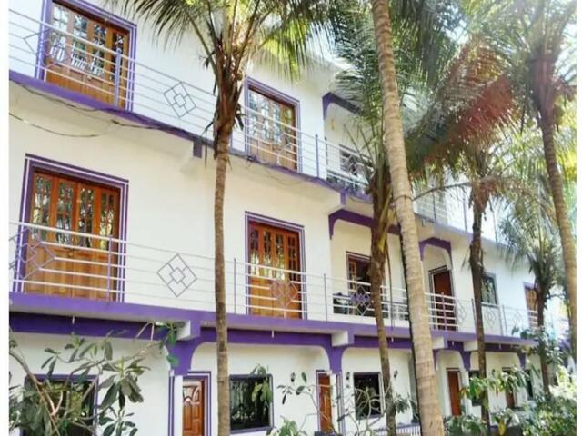 фото отеля White Feather Guest House изображение №1