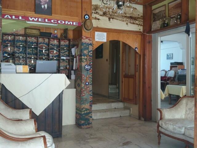 фото отеля Wallabies Victoria Hotel изображение №1