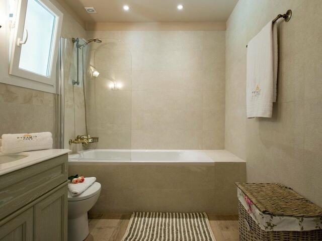 фото отеля Luxury Villa Aphrodite изображение №9