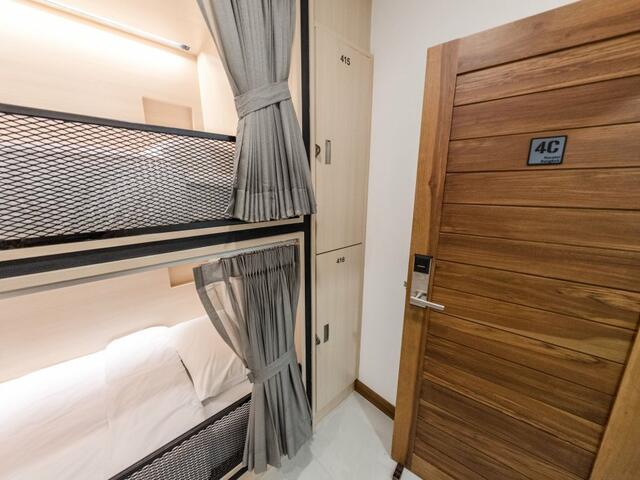 фотографии Naratel Hostel Bangkok изображение №28