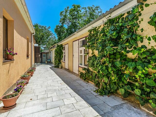 фото отеля Юг (Yug) изображение №1