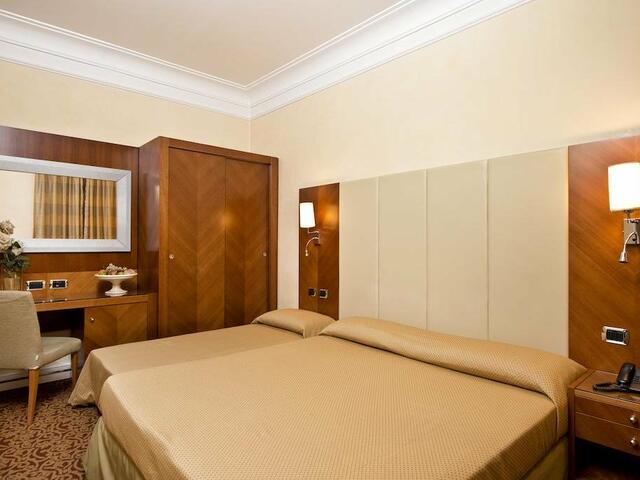 фото отеля Hotel Opera Roma изображение №17