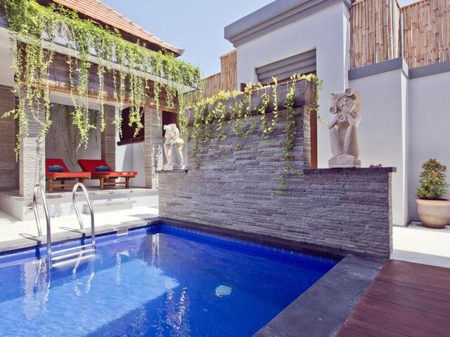 фотографии отеля XXL Seminyak Sunset Boutique Villa изображение №23