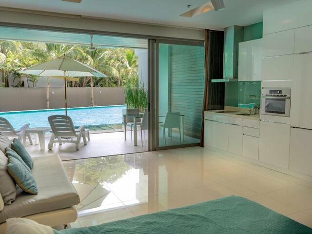 фотографии отеля Beachfront Pool Access изображение №11