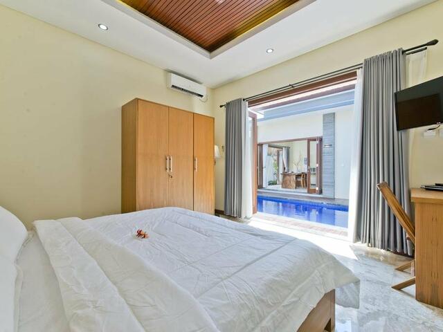 фото XXL Seminyak Sunset Boutique Villa изображение №38