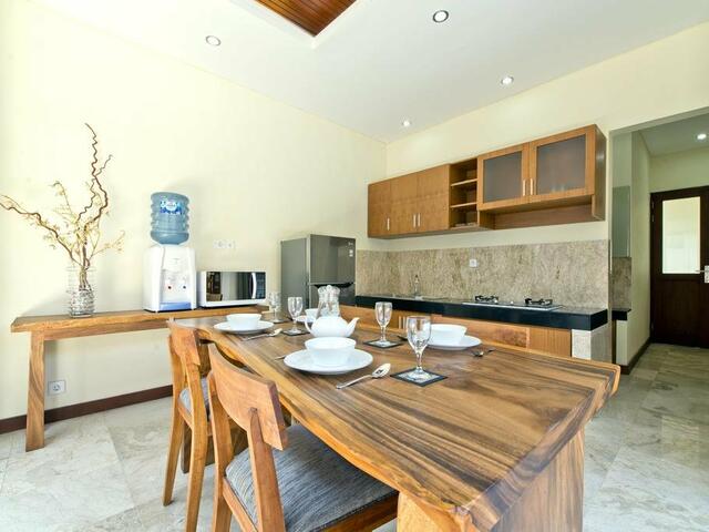 фото отеля XXL Seminyak Sunset Boutique Villa изображение №29