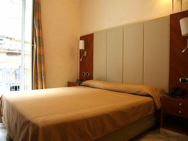 фотографии Hotel Opera Roma изображение №12