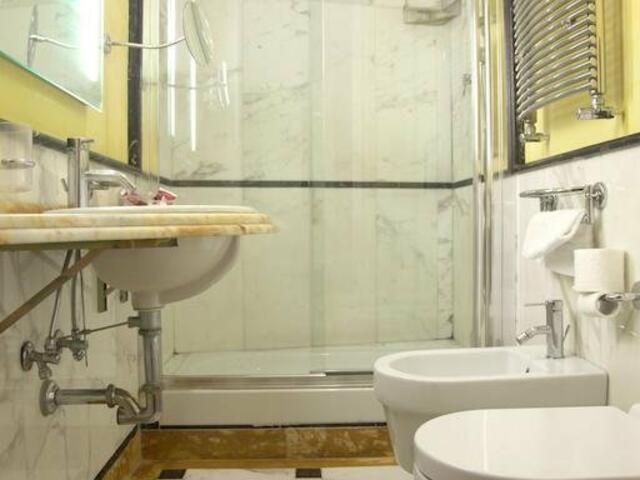 фото Hotel Opera Roma изображение №10