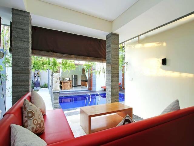 фотографии XXL Seminyak Sunset Boutique Villa изображение №24