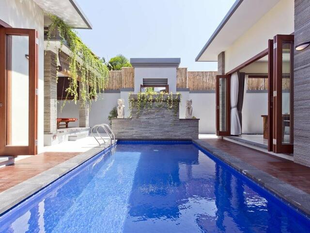 фото отеля XXL Seminyak Sunset Boutique Villa изображение №21