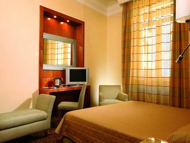 фото Hotel Opera Roma изображение №14