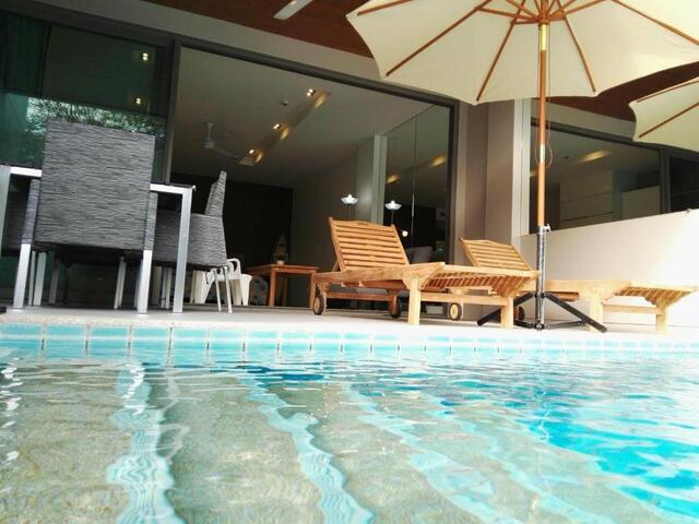 фотографии отеля Beachfront Pool Access изображение №7