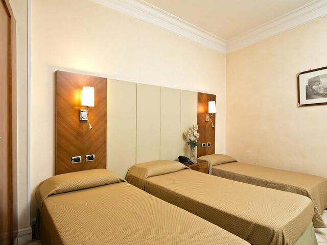 фото Hotel Opera Roma изображение №18